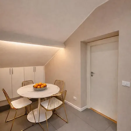 Apartament Luxury Design In The Heart Of